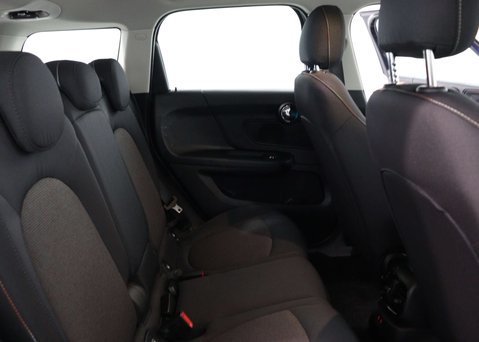 Mini Countryman 1.5 Countryman Cooper Classic Auto 5dr 40