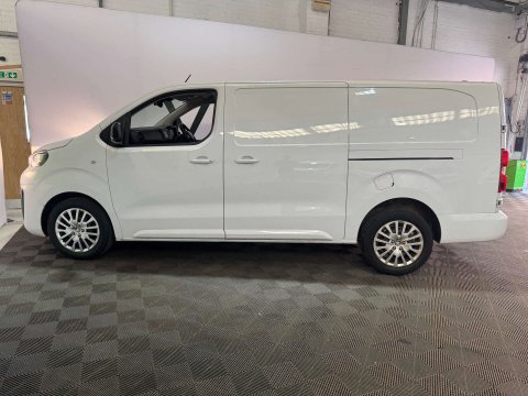 Peugeot Expert 1.5 Expert Asphalt Premium + L2 BlueHDi 4