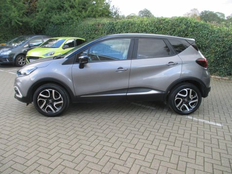 Renault Captur 0.9 TCe ENERGY Iconic Euro 6 (s/s) 5dr 7