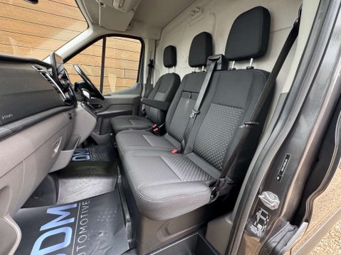 Ford Transit 2.0 Transit 350 Limited Edition EcoBlue Auto 26