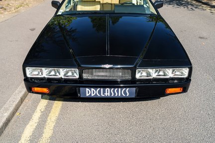 Aston Martin Lagonda Series IV 7