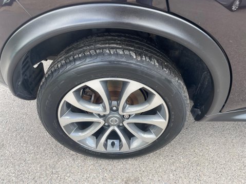 Nissan Juke 1.6 Tekna Euro 5 (s/s) 5dr 17