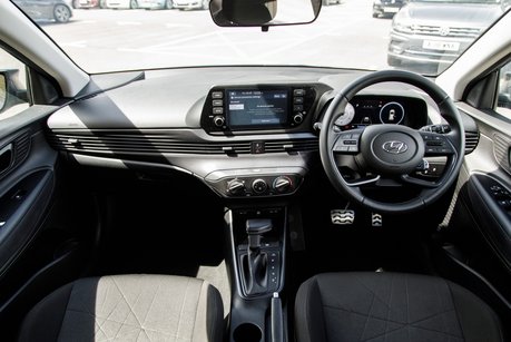 Hyundai BAYON T-GDI SE CONNECT DCT MHEV