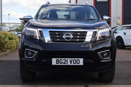 Nissan Navara 2.3 dCi Tekna Pickup Double Cab 4dr Diesel Auto 4WD Euro 6 (190 ps) 8