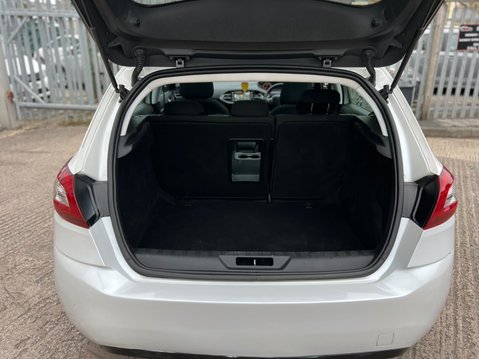 Peugeot 308 E-HDI ACTIVE 20