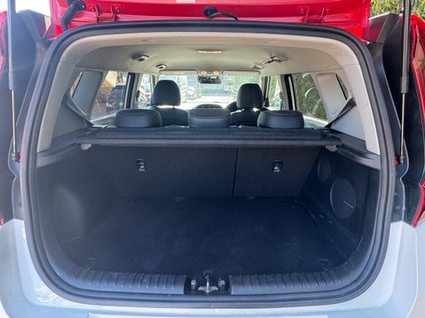 Kia Soul 64kWh First Edition SUV 5dr Electric Auto (201 bhp) 10