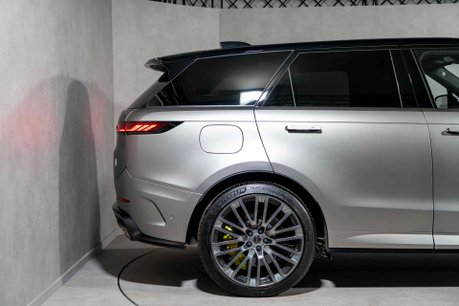 Land Rover Range Rover Sport SV EDITION ONE. FULL SATIN PPF. CARBON CERAMIC BRAKES. SLIDING PANO ROOF. 9