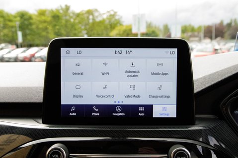 Ford Kuga ST-LINE X EDITION 28