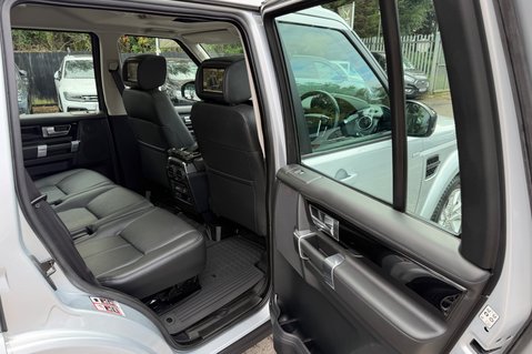Land Rover Discovery SDV6 LANDMARK - ONE OWNER - 10 SERVICED INC CAMBELT 33