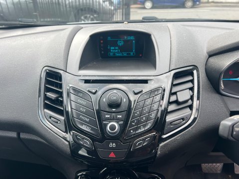Ford Fiesta 1.0T EcoBoost Zetec Powershift Euro 5 5dr 22