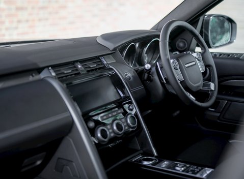 Land Rover Discovery Td6 HSE Luxury 17