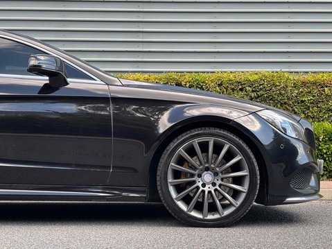 Mercedes-Benz CLS CLS220 D AMG LINE 11