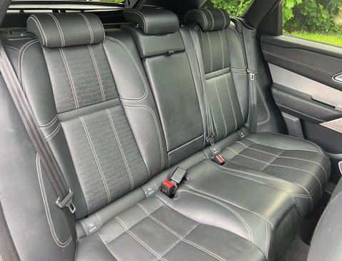Land Rover Range Rover Velar 3.0 Range Rover Velar R-Dynamic HSE D300 Auto 4WD 5dr 40