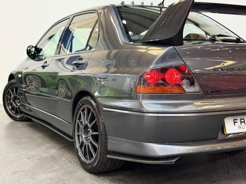 Mitsubishi Lancer 2.0 EVO VIII MR FQ-320 Saloon 4dr Petrol Manual (258 g/km, 326 bhp) 24