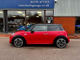 Mini Hatch 2.0 John Cooper Works Auto 3dr 11