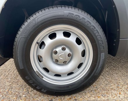 Dacia Duster 1.0 Duster Essential TCe 4x2 5dr 13