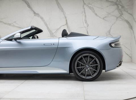 Aston Martin V12 Vantage S ROADSTER 59