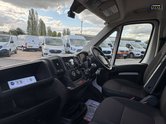 Peugeot Boxer XLWB L4 Luton Bluehdi 335 Air Con Tail Lift EURO 6 SELECT 15
