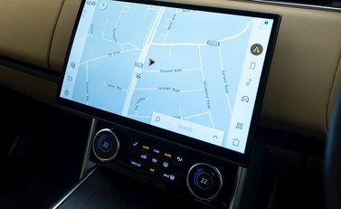 Land Rover Range Rover P400 HSE 17