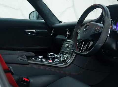 Mercedes-Benz SLS AMG GT 15