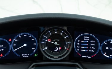 Porsche 911 Targa 4 GTS (992) 19