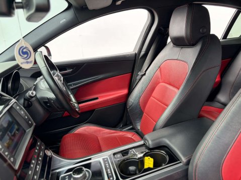 Jaguar XE 2.0 XE R-Sport D Auto 4dr 46