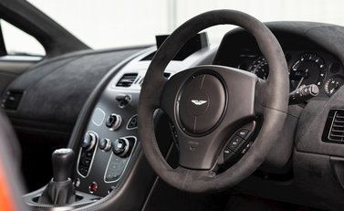 Aston Martin Vantage GT8 11