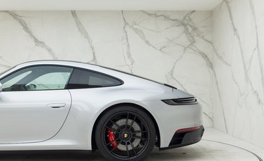 Porsche 911 (992) Carrera GTS 26