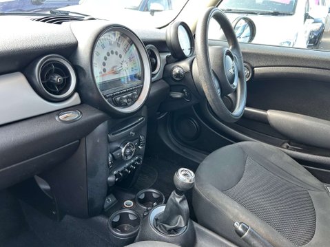 Mini Hatch 1.6 One 3dr 43