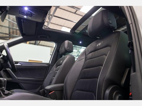Volkswagen Tiguan 2.0 TDI R-Line Tech DSG 4Motion Euro 6 (s/s) 5dr 63