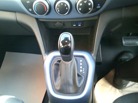 Hyundai i10 SE ONLY 7,000 MILES FROM NEW 16