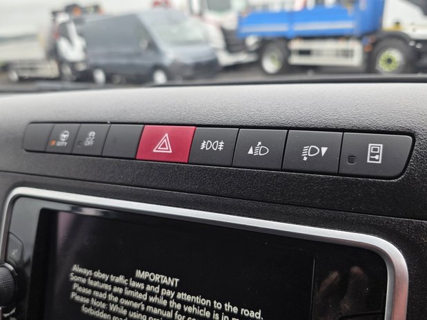 Iveco Daily DAILY 72C18 DIESEL 3.0 Business Box Van 5100 WB Hi-Matic With Tailift 15