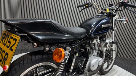 Suzuki GN 2002 31K CUSTOM CAFE RACER PROJECT BUILD 125CC 7