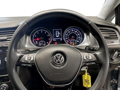 Volkswagen Golf 1.0 TSI SE Nav Hatchback 5dr Petrol Manual Euro 6 (s/s) (110 bhp) 13