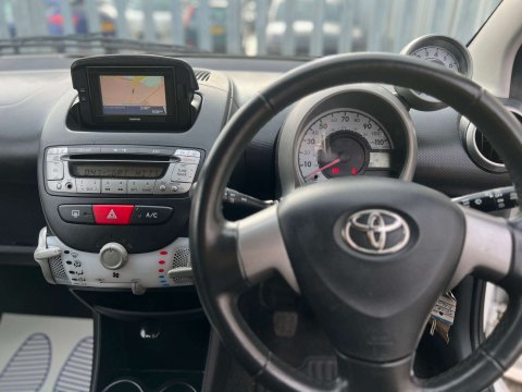 Toyota Aygo 1.0 Aygo Move with Style VVT-i 5dr 12