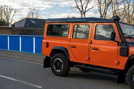 Land Rover Defender 110 Adventure 14