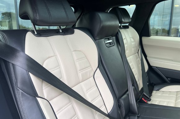 Land Rover Range Rover Sport 3.0 SDV6 AUTOBIOGRAPHY DYNAMIC AUTO 25