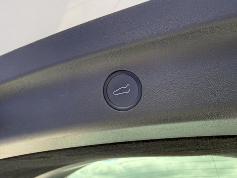 Tesla Model Y SUV 5dr Electric Auto RWD (346 ps) 23