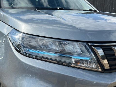 Suzuki Vitara SZ-T BOOSTERJET MHEV 17