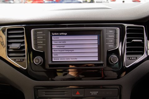 Volkswagen Golf SV GT TSI 25