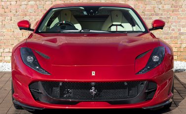 Ferrari 812 Superfast 4