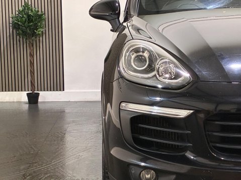 Porsche Cayenne 3.0 TD V6 Platinum Edition TiptronicS 4WD Euro 6 (s/s) 5dr 60
