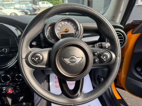 Mini Hatch 1.5 Cooper Euro 6 (s/s) 3dr 23