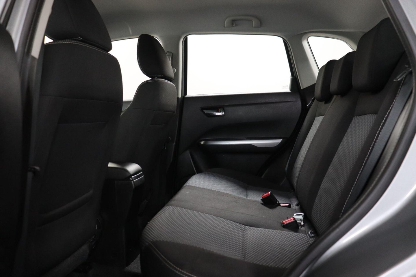 2021 Suzuki Vitara — image 35