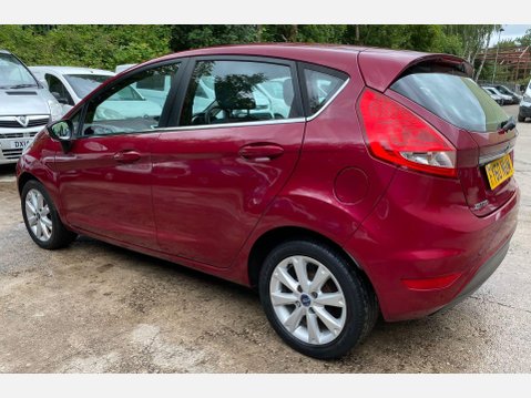 Ford Fiesta 1.4 Zetec Hatchback 5dr Petrol Manual (133 g/km, 94 bhp) 11