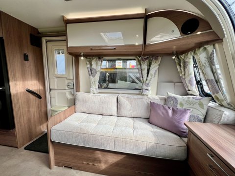 Bailey Unicorn Valencia 16