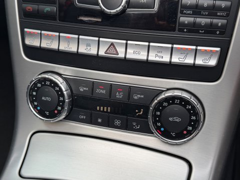 Mercedes-Benz SLK SLK350 BLUEEFFICIENCY AMG SPORT 21