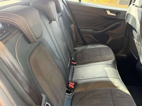 Ford Focus 2.3 Focus ST 5dr 25