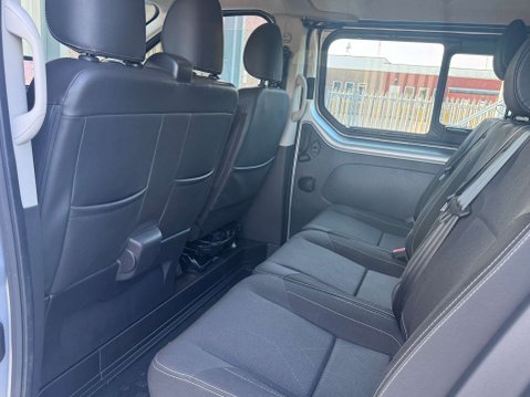 Renault Trafic 2.0 dCi Blue LL30 Sport Crew Van Double Cab 6dr Diesel Manual L2 H1 Euro 6 29