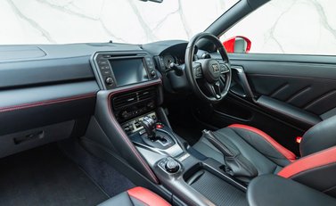 Nissan GT-R R35 TRACK EDITION 19